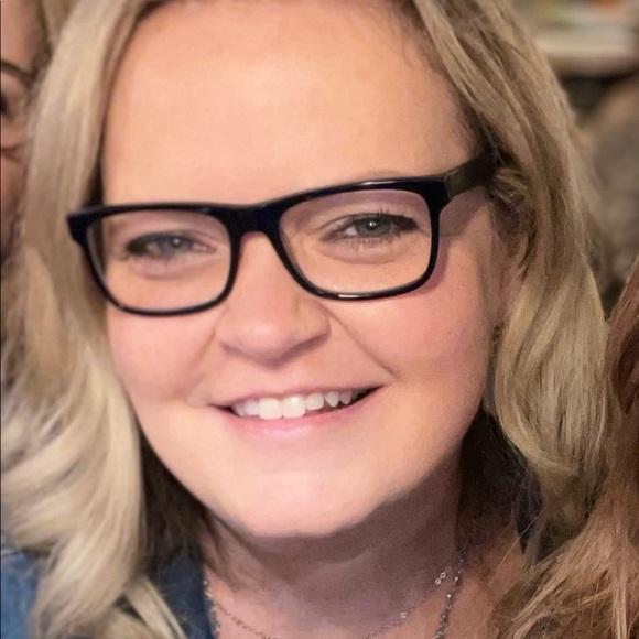 Meet your Posher, Rene - Picture 1 of 1